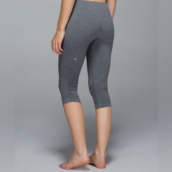 Lululemon In The Flow Crop Legging Heathered Gray - Picture 4 of 12